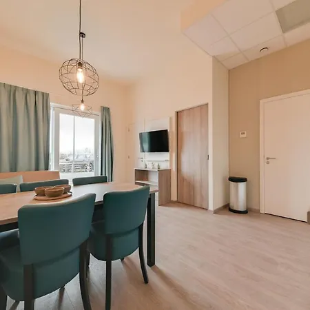 New Holiday For 2 Adults And 3 Children With Bedroom Nieuwpoort